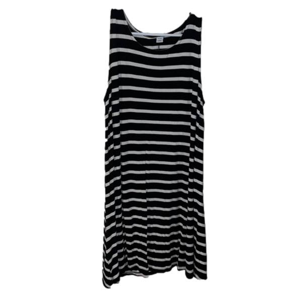 𝅺SIZE medium Old Navy striped sleeveless sundress - Picture 1 of 3